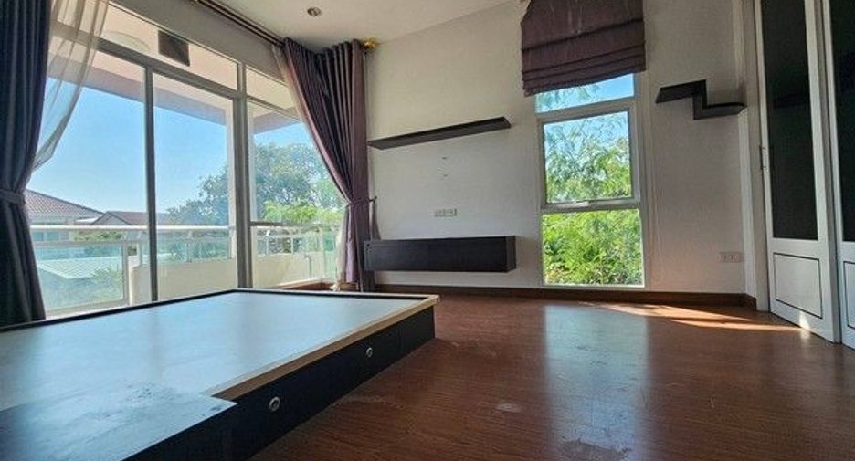 For sale 3 bedrooms townhouse in Bang Len, Nakhon Pathom