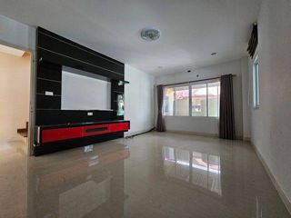 For sale 3 bedrooms townhouse in Bang Len, Nakhon Pathom