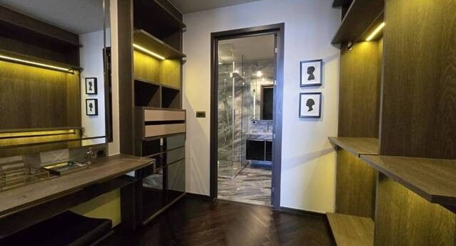 For rent 2 bedrooms condo in Phaya Thai, Bangkok