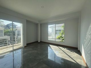 À vendre 3 chambres maison à Bang Len, Nakhon Pathom