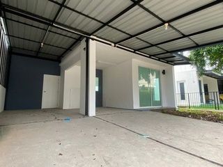 À vendre 4 chambres maison à Bang Len, Nakhon Pathom