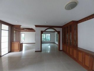出售 4 卧室 独立屋 在 Phutthamonthon, Nakhon Pathom