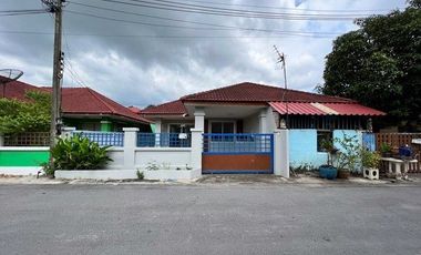 Casa adosada en venta de 2 habitaciones en Mueang Samut Prakan, Samut Prakan