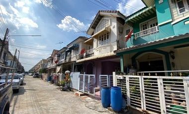 出售 3 卧室 联排别墅 在 Lam Luk Ka, Pathum Thani