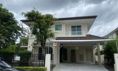 Casa en alquiler de 4 habitaciones en Bang Khun Thian, Bangkok