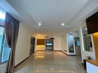 For rent 4 bedrooms house in Bang Khun Thian, Bangkok