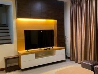 For rent 4 bedrooms house in Bang Khun Thian, Bangkok