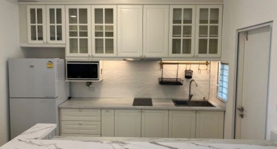 For rent 3 bedrooms house in Prawet, Bangkok