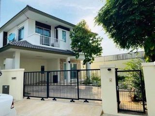 For rent 3 bedrooms house in Pak Kret, Nonthaburi