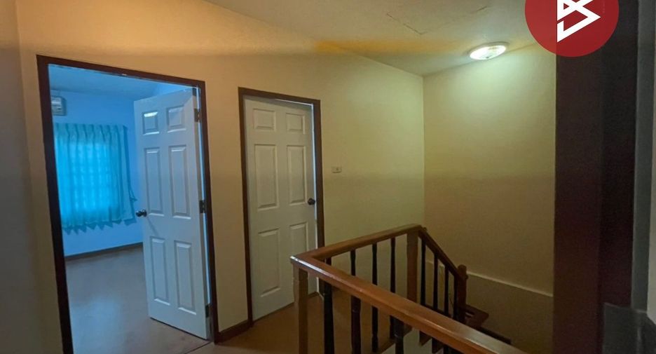 For rent 3 ベッドルーム townhouse in Mueang Chon Buri, Chonburi