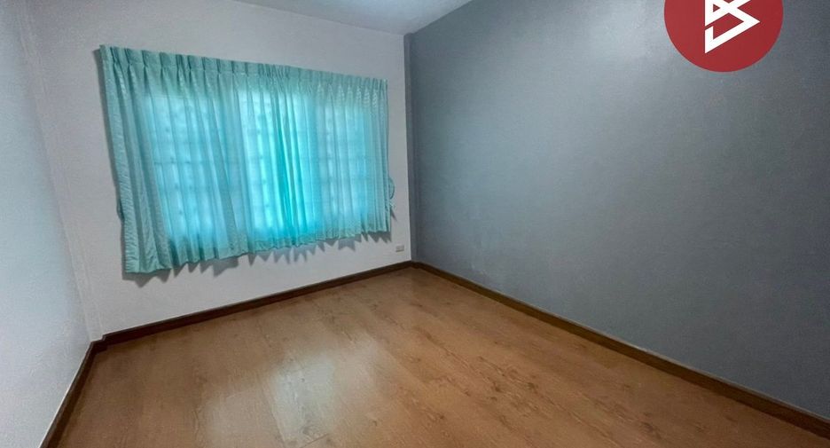 For rent 3 ベッドルーム townhouse in Mueang Chon Buri, Chonburi