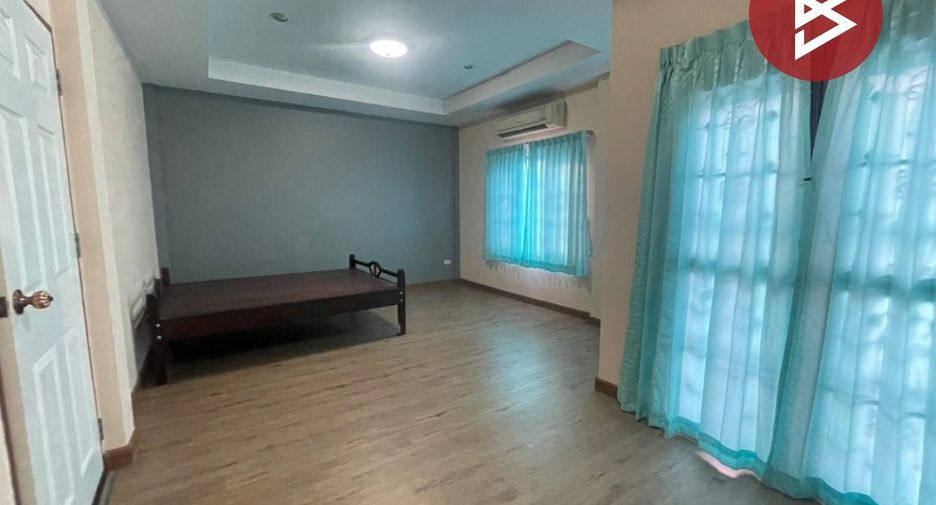 For rent 3 ベッドルーム townhouse in Mueang Chon Buri, Chonburi