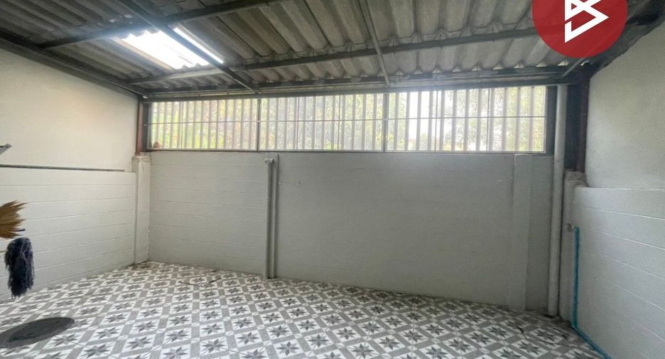 For rent 3 ベッドルーム townhouse in Mueang Chon Buri, Chonburi