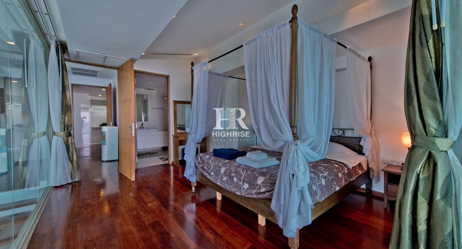 For rent 4 bedrooms condo in Bang Lamung, Chonburi