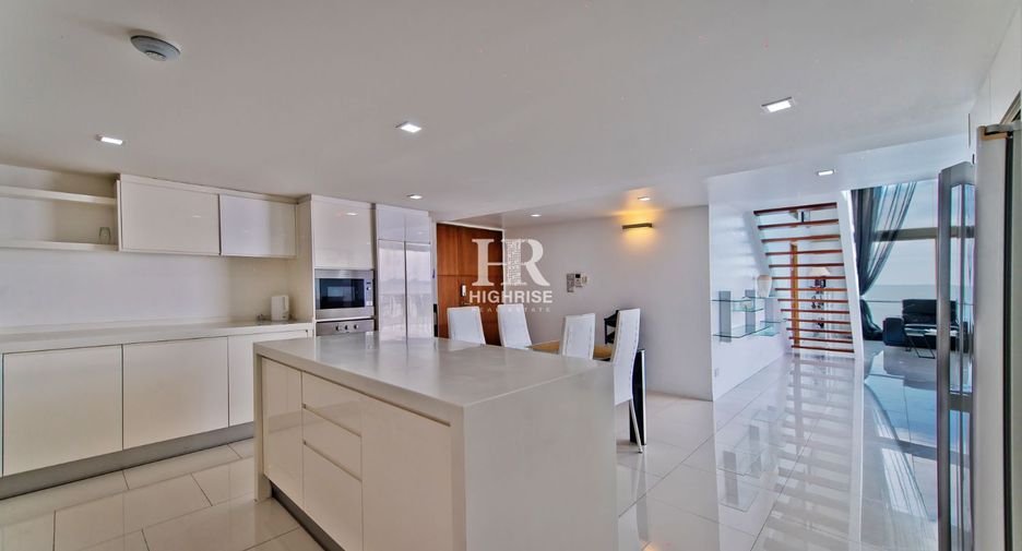 For rent 4 bedrooms condo in Bang Lamung, Chonburi