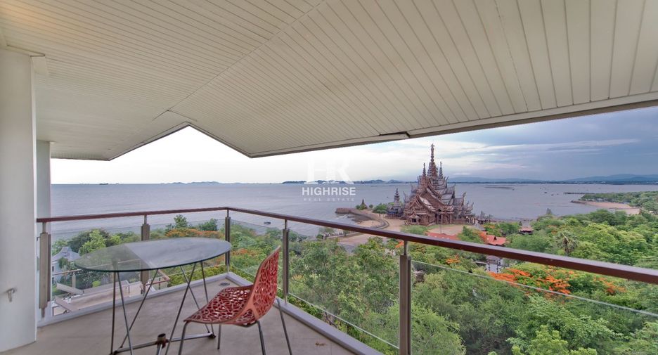 For rent 4 bedrooms condo in Bang Lamung, Chonburi