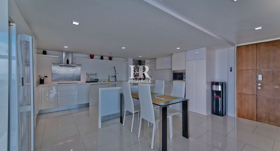 For rent 4 bedrooms condo in Bang Lamung, Chonburi