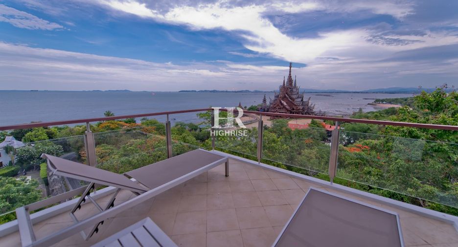 For rent 4 bedrooms condo in Bang Lamung, Chonburi