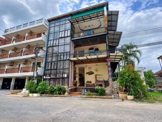 À vendre 16 chambres local commercial à Cha Am, Phetchaburi