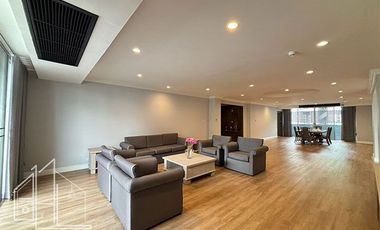 Condo en alquiler de 4 habitaciones en Khlong Toei, Bangkok