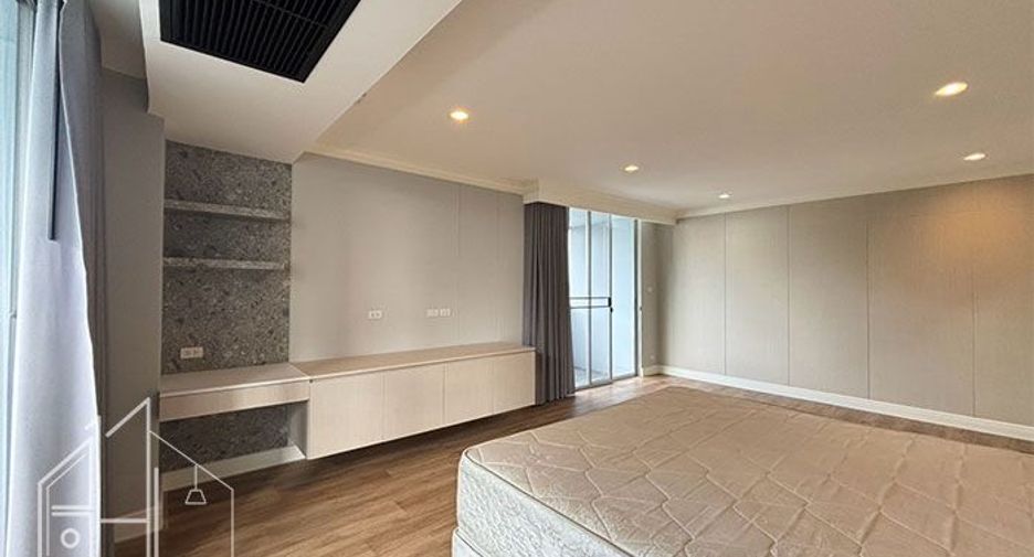 Condo en alquiler de 4 habitaciones en Khlong Toei, Bangkok