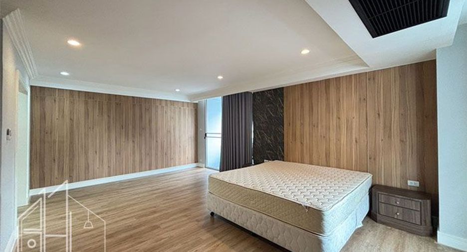 Condo en alquiler de 4 habitaciones en Khlong Toei, Bangkok