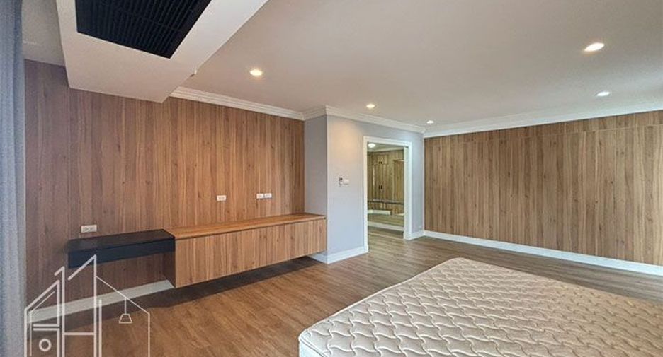 Condo en alquiler de 4 habitaciones en Khlong Toei, Bangkok