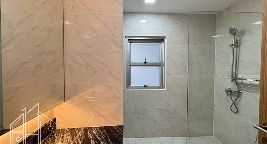 Apartamento en alquiler de 4 habitaciones en Khlong Toei, Bangkok