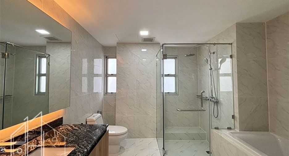 Apartamento en alquiler de 4 habitaciones en Khlong Toei, Bangkok