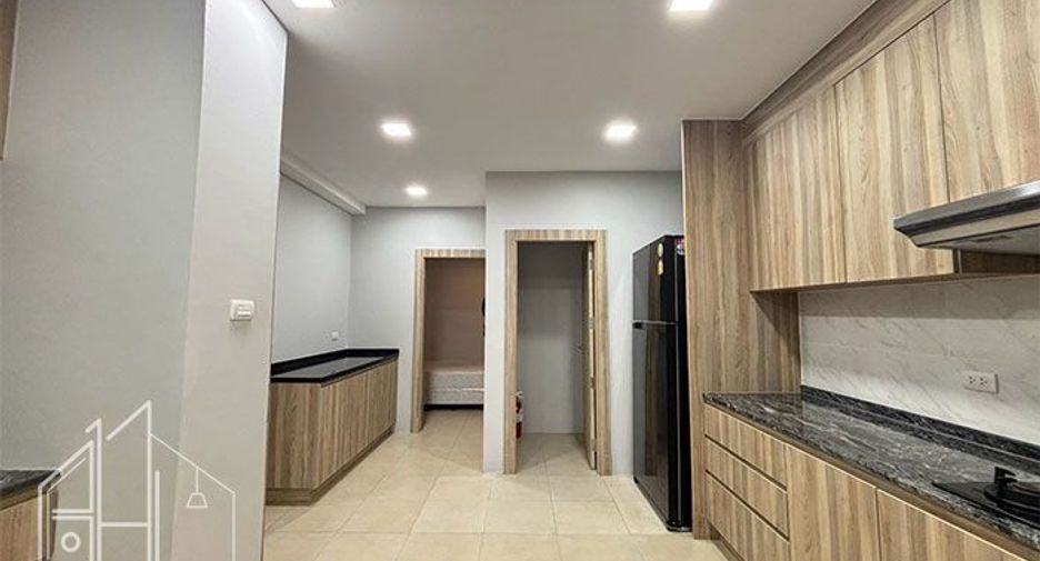 Apartamento en alquiler de 4 habitaciones en Khlong Toei, Bangkok