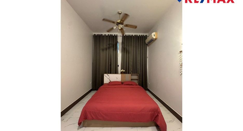 Haus zum Kauf mit 4 Zimmer in Bang Lamung, Chonburi