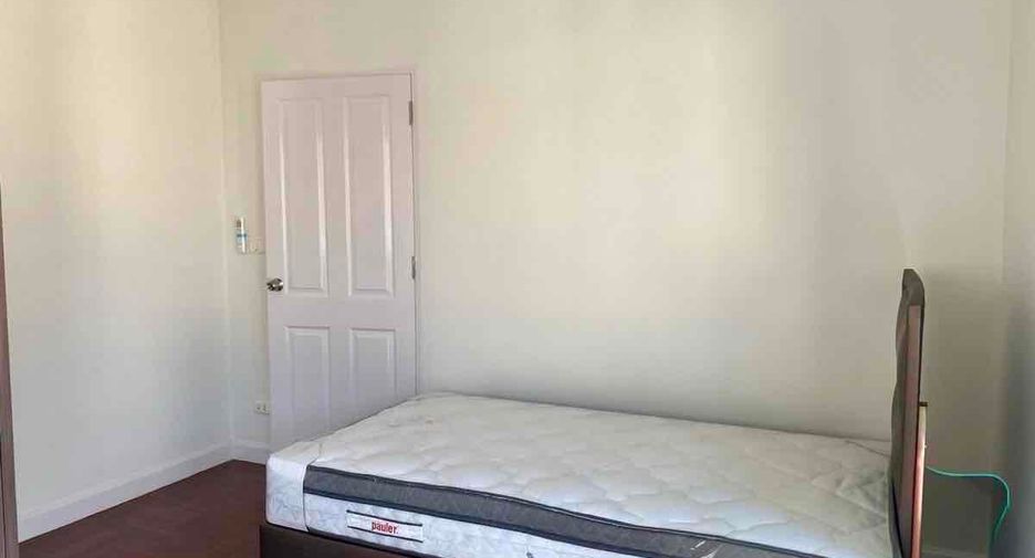 For rent 4 bedrooms house in Lat Krabang, Bangkok
