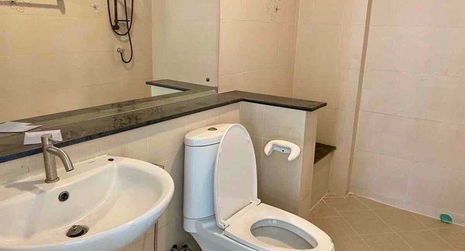 For rent 4 bedrooms house in Lat Krabang, Bangkok