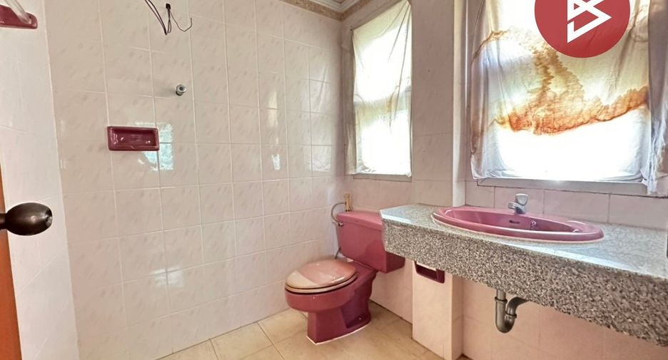 Haus zum Kauf mit 3 Zimmer in Thawi Watthana, Bangkok