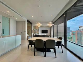 For sale 2 bedrooms condo in Khlong Toei, Bangkok