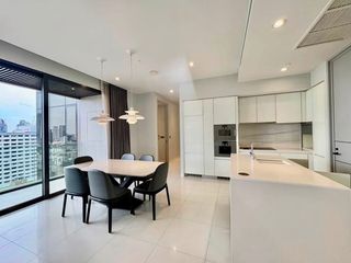 For sale 2 bedrooms condo in Khlong Toei, Bangkok