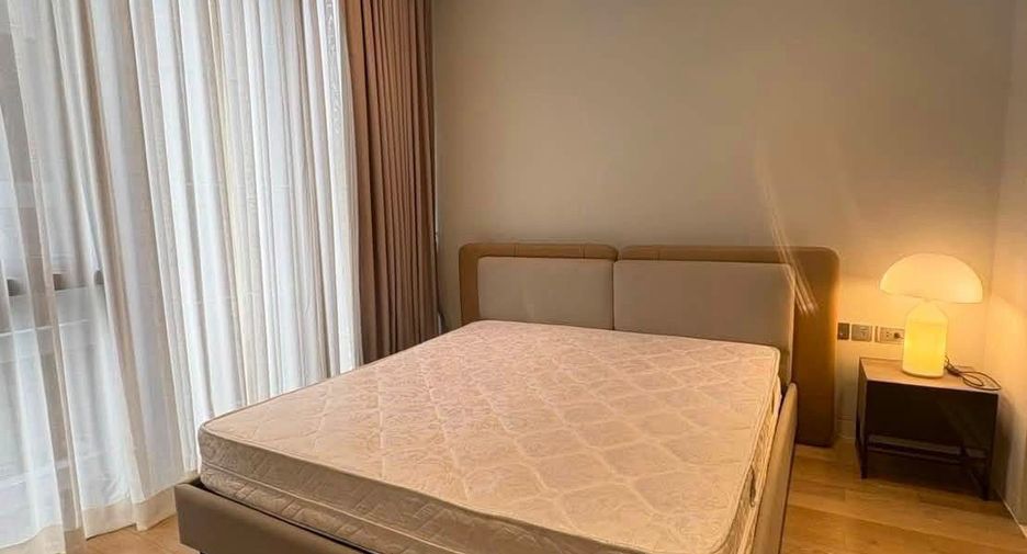 For sale 2 bedrooms condo in Khlong Toei, Bangkok