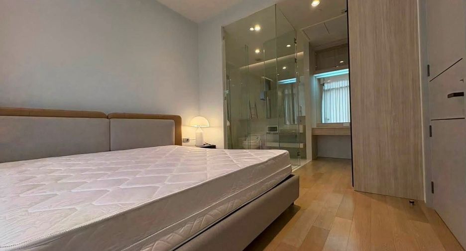 For sale 2 bedrooms condo in Khlong Toei, Bangkok