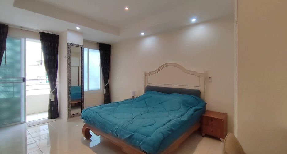 For sale 2 ベッドルーム condo in Bang Lamung, Chonburi