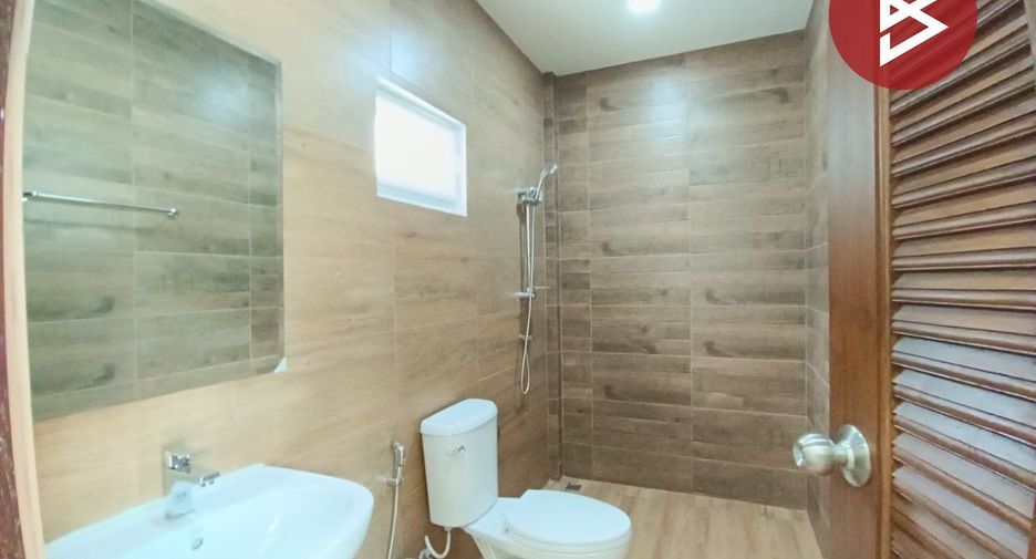 For sale 3 bedrooms house in Mueang Samut Songkhram, Samut Songkhram