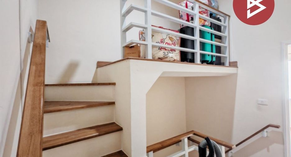 For sale 4 bedrooms townhouse in Bang Phli, Samut Prakan