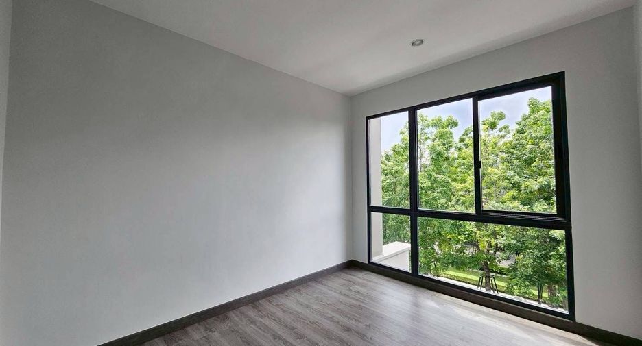 For rent 3 bedrooms townhouse in Chatuchak, Bangkok