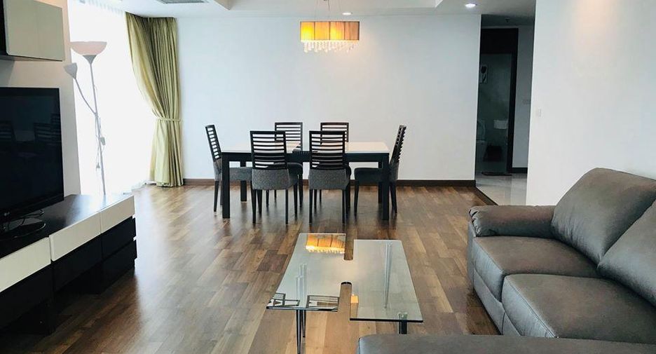 À louer 2 chambres condo à Pathum Wan, Bangkok