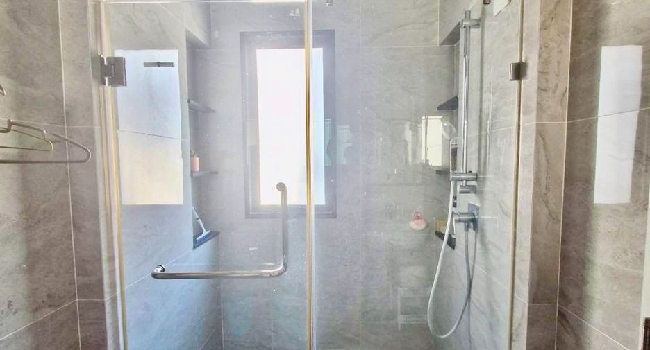For sale 3 bedrooms house in Bang Phli, Samut Prakan