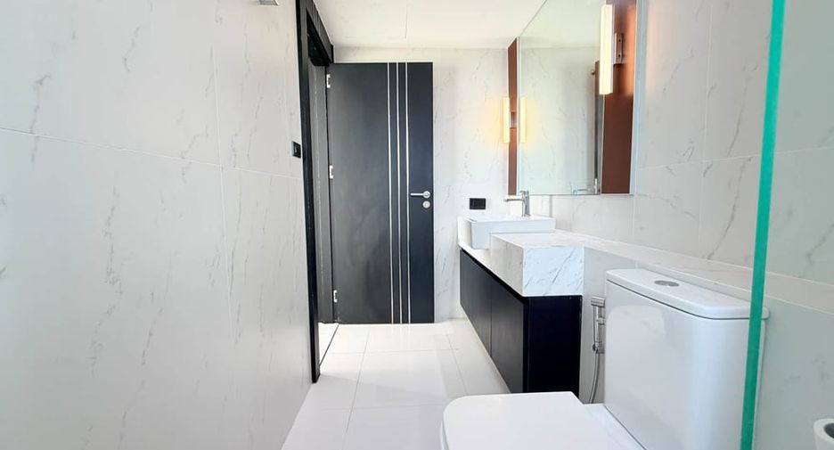 À louer 2 chambres condo à Bang Lamung, Chonburi