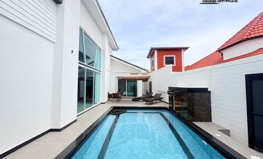 Villa en alquiler y en venta de 6 habitaciones en Bang Lamung, Chonburi