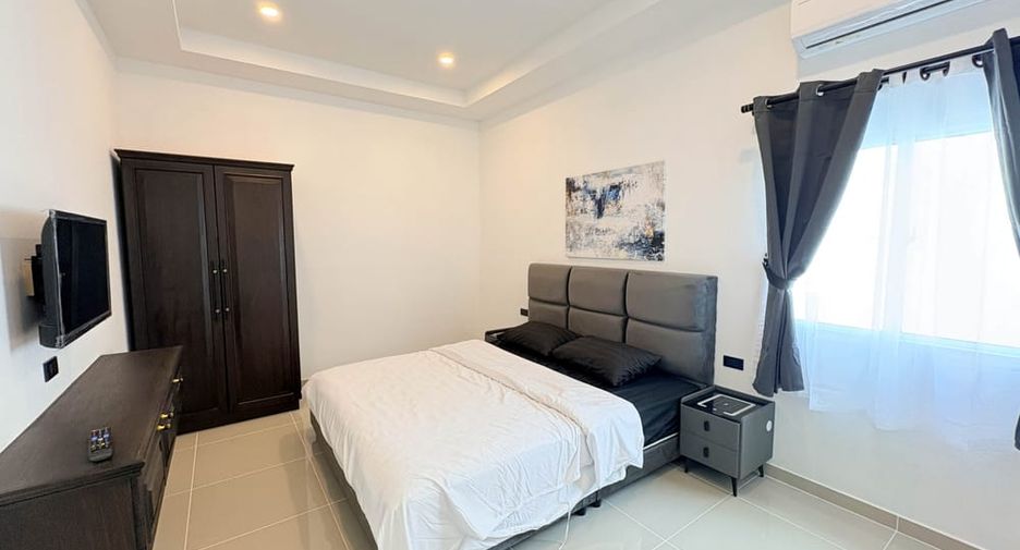 Villa en alquiler y en venta de 6 habitaciones en Bang Lamung, Chonburi