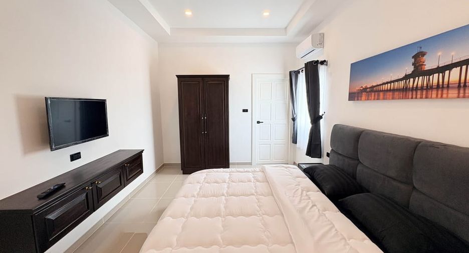Villa en alquiler y en venta de 6 habitaciones en Bang Lamung, Chonburi