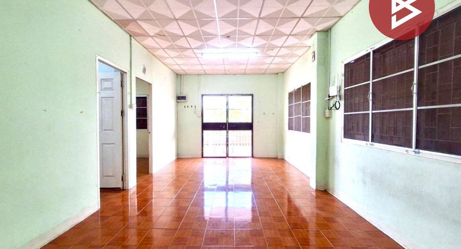 出售 2 卧室 独立屋 在 Mueang Uttaradit, Uttaradit