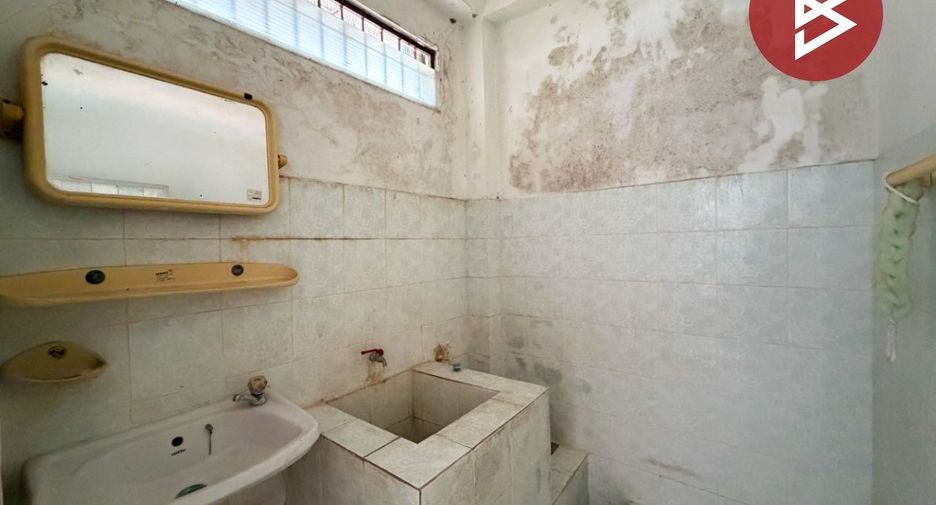Reihenhaus zum Kauf mit 2 Zimmer in Mueang Saraburi, Saraburi